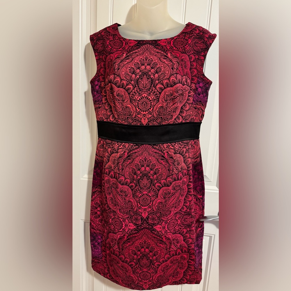 Maggy London beautiful vintage Elegant Red/ Pink/Purple/Black Patterned Dress